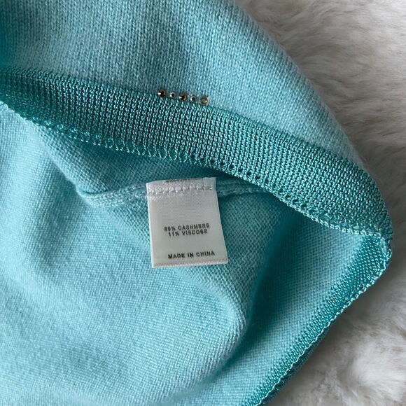 St. John Cashmere Sweater Top - Picture 7 of 8